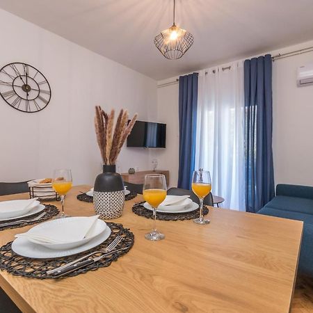 Apartmani A&M Biograd Na Moru Eksteriør billede