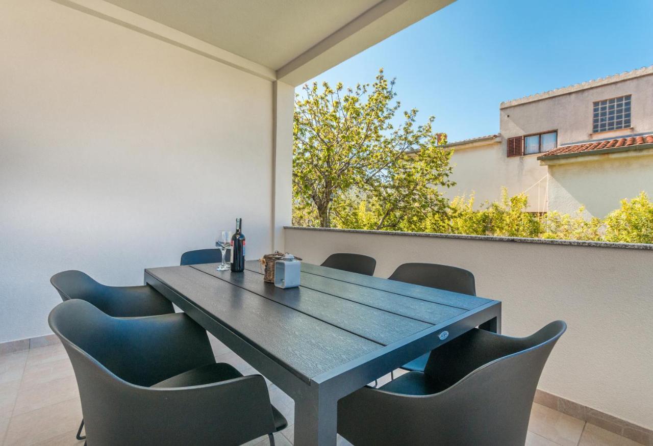 Apartmani A&M Biograd Na Moru Eksteriør billede