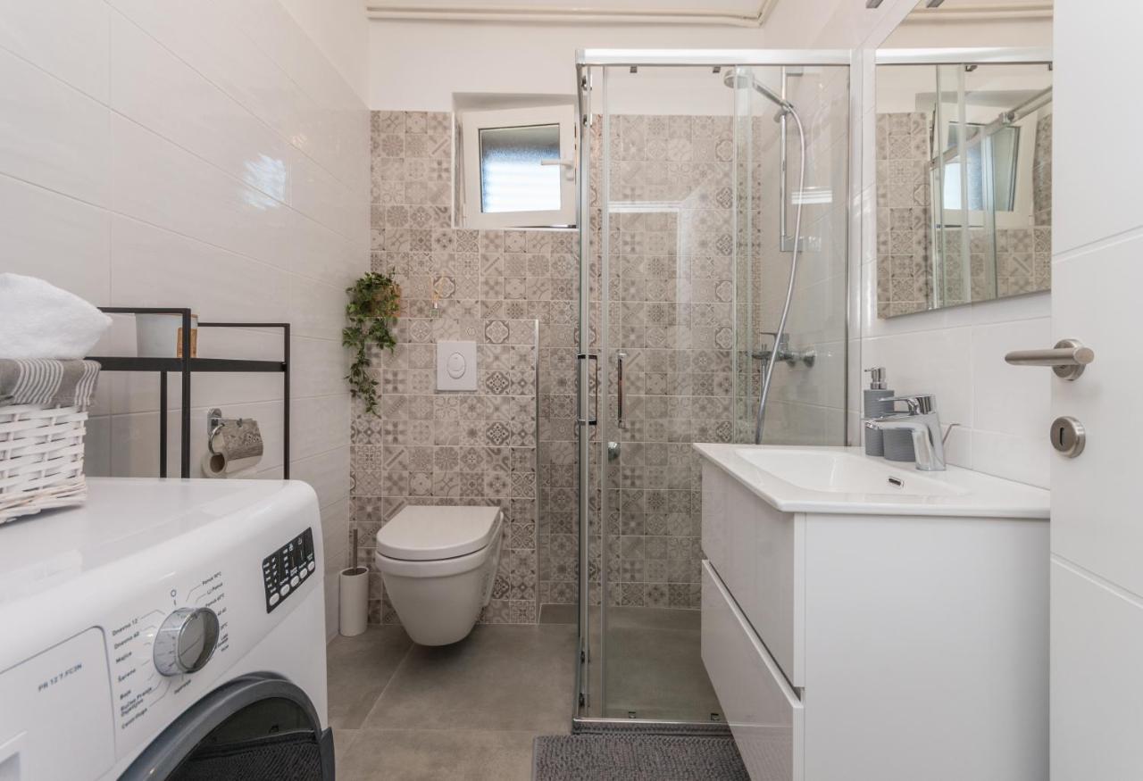 Apartmani A&M Biograd Na Moru Eksteriør billede