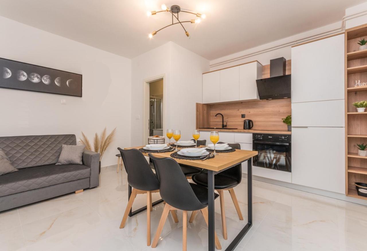 Apartmani A&M Biograd Na Moru Eksteriør billede